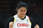 APP下载-全靠小将撑着？中国女篮半场仅得28分，张子宇一人12分