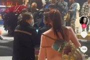 PG模拟器-歌手张政直播后突然捂住胸口并大喊“不要碰我，我这里痛”，随后抽搐晕倒，被救护车紧急送医